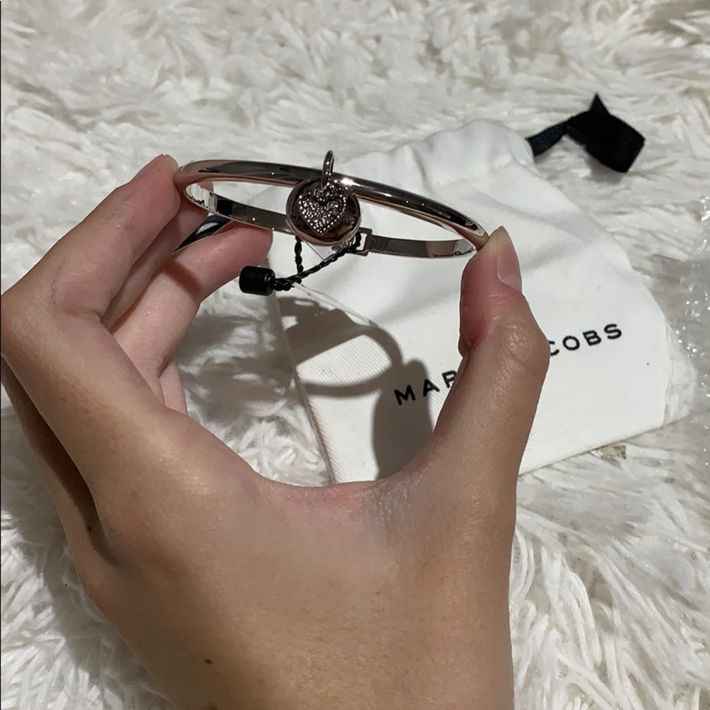 Marc Jacobs heart charm bracelet